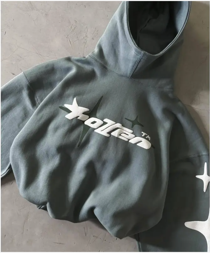 Loose-Fit Star Letter Printed Turtleneck Hoodie